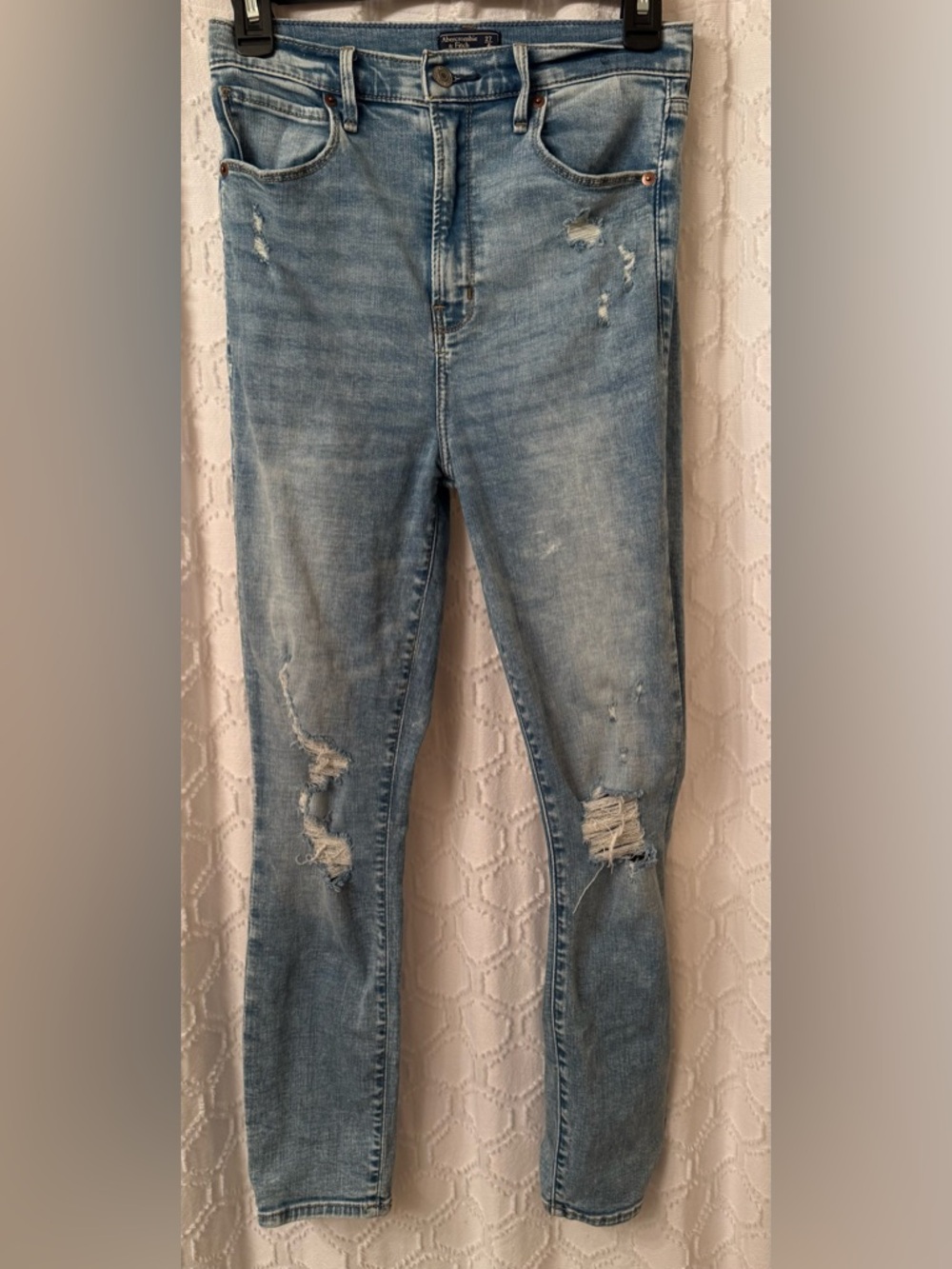 Abercrombie and Fitch Distressed Jeans by Abercrombie and Fitch Size 27 4r